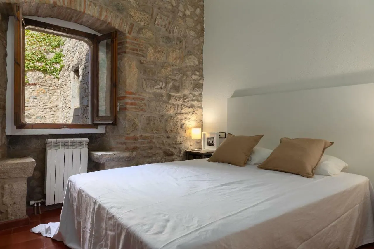 Flateli Cundaro Apartment Girona